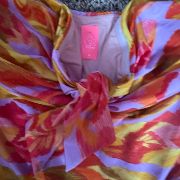 FARM RIO
Painted Fishes Bandeau One-piece In Multi EUC
Size Medium - Picture 5 of 5